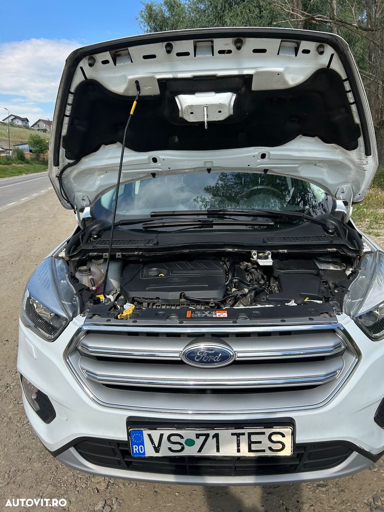 Ford Kuga 1.5 EcoBoost 2WD Trend - 4