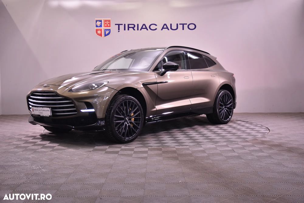 Aston Martin DBX - 1