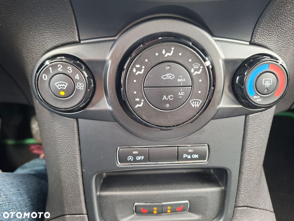 Ford Fiesta - 17