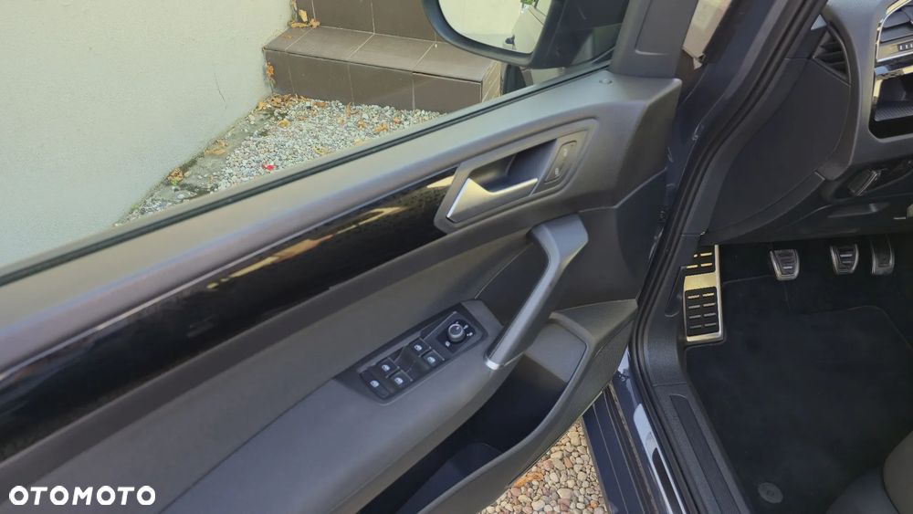 Volkswagen Touran 2.0 TDI SCR (BlueMotion Technology) SOUND - 7
