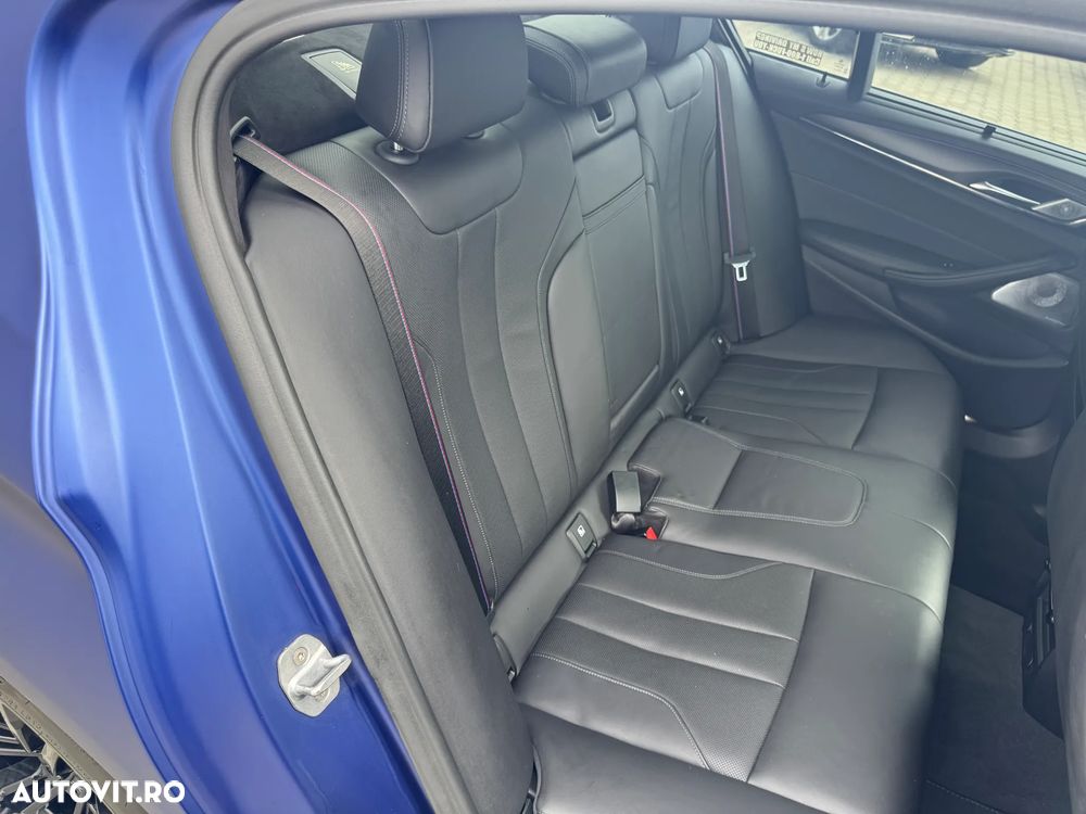 BMW M5 Competition - 24