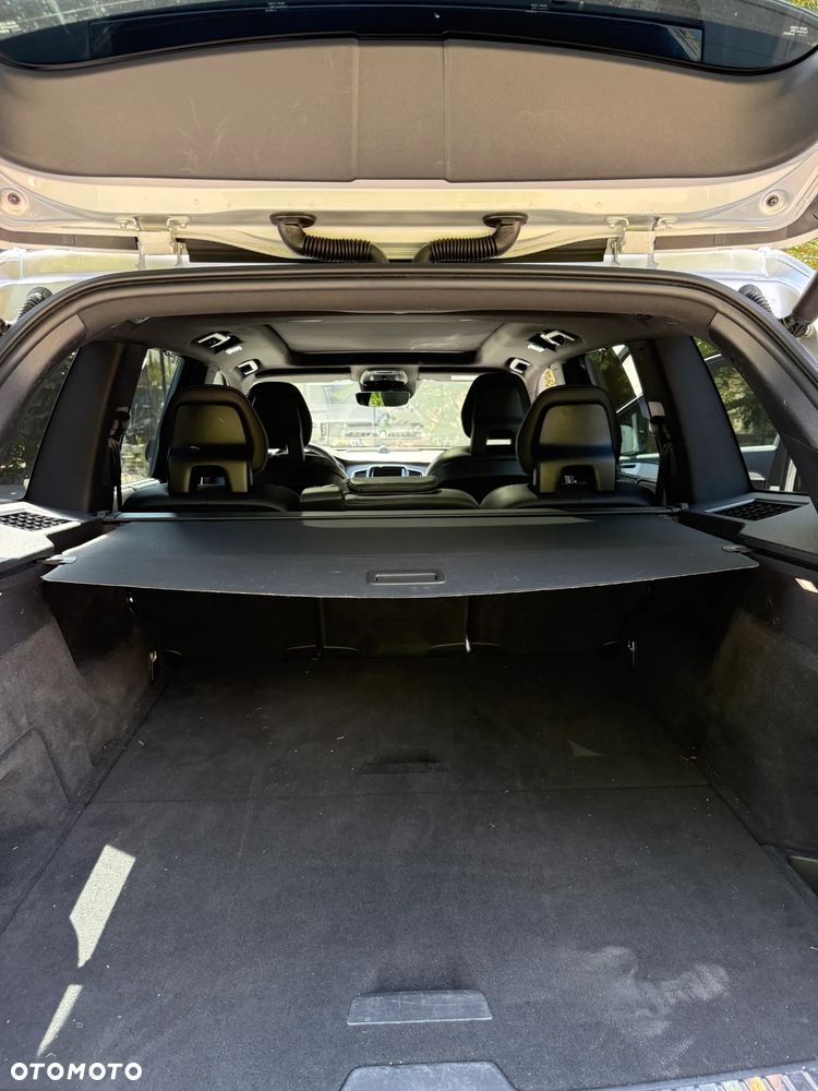 Volvo XC 90 B5 D AWD R-Design - 16