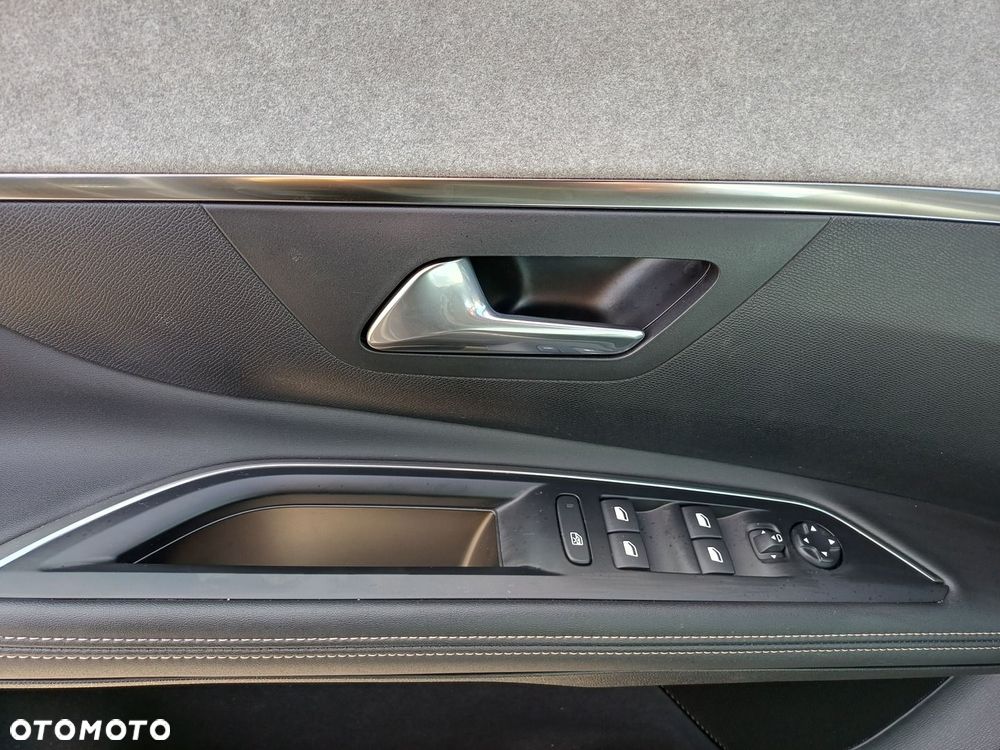 Peugeot 5008 1.2 PureTech GT S&S EAT8 - 24