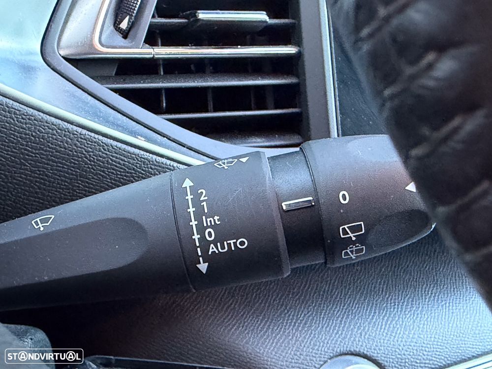 Peugeot 308 SW 1.5 BlueHDi Style - 21