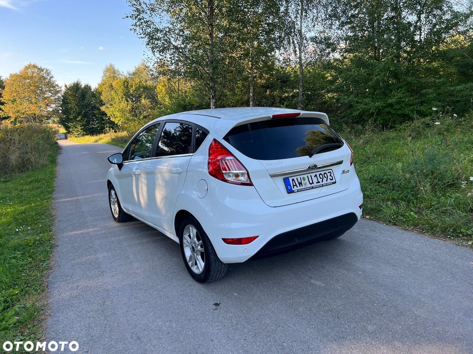 Ford Fiesta 1.5 TDCi DPF Start-Stopp-System Titanium - 4