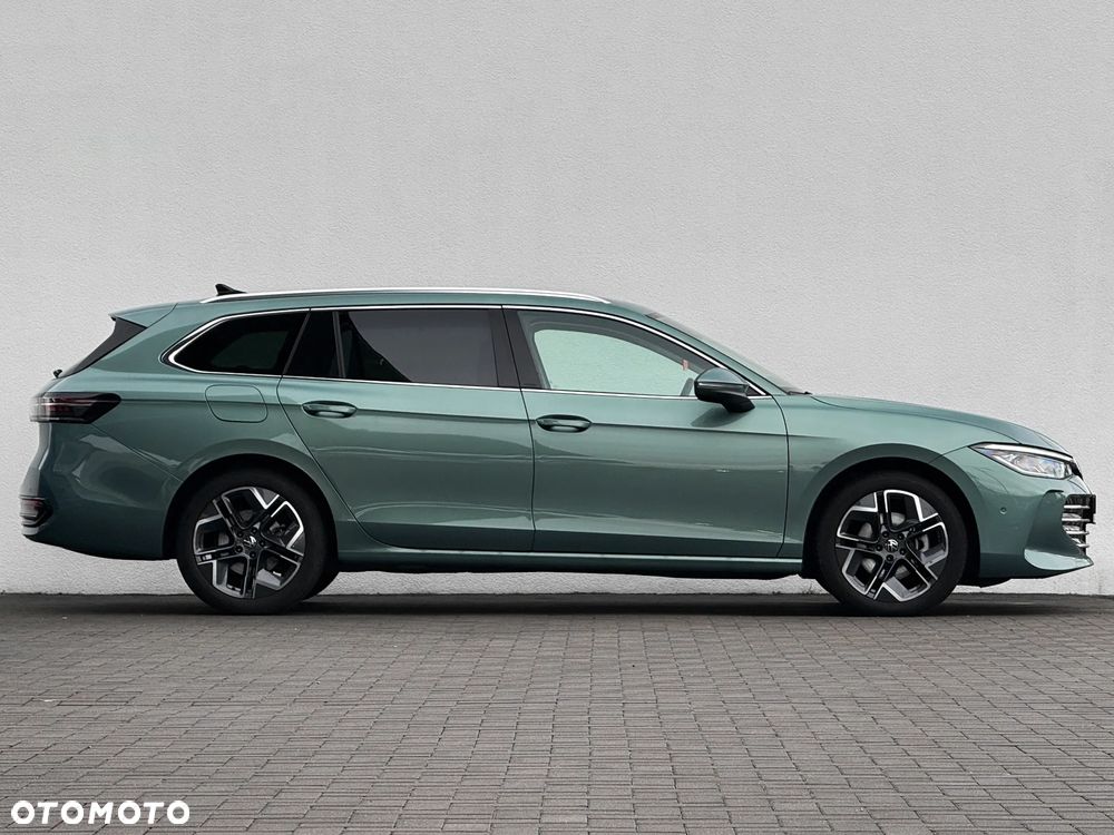 Volkswagen Passat Variant 2.0 TDI SCR DSG Elegance - 3