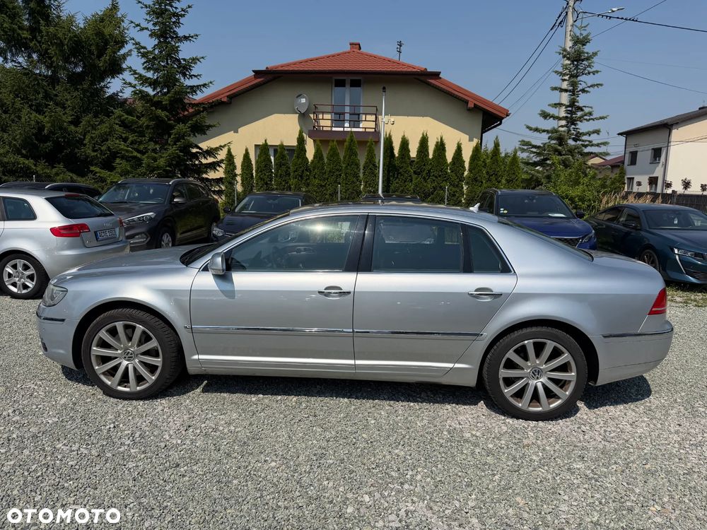 Volkswagen Phaeton 4.2 V8 4MOTION Automatik (5 Sitzer) - 8
