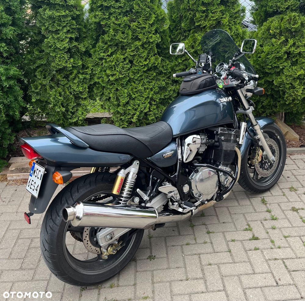Suzuki GSX - 3