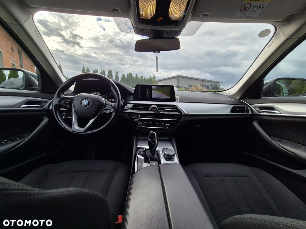 BMW Seria 5 520d - 13