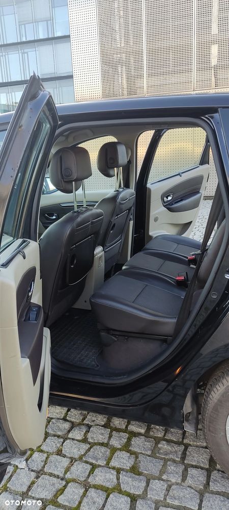 Renault Scenic - 16