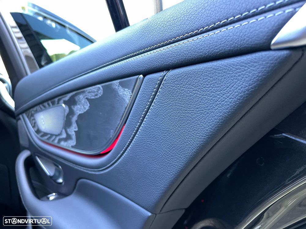 Mercedes-Benz CLS 300 d AMG Line - 37