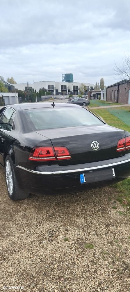 Volkswagen Phaeton - 8