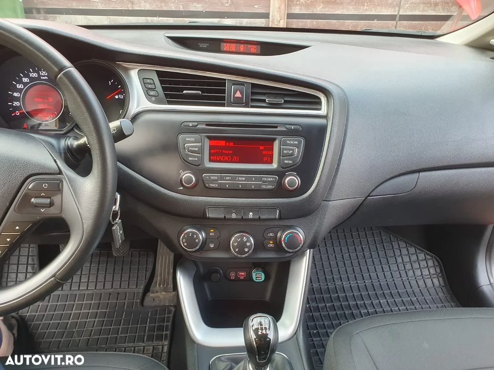 Kia Ceed Cee'd 1.4 GSL Best - 3