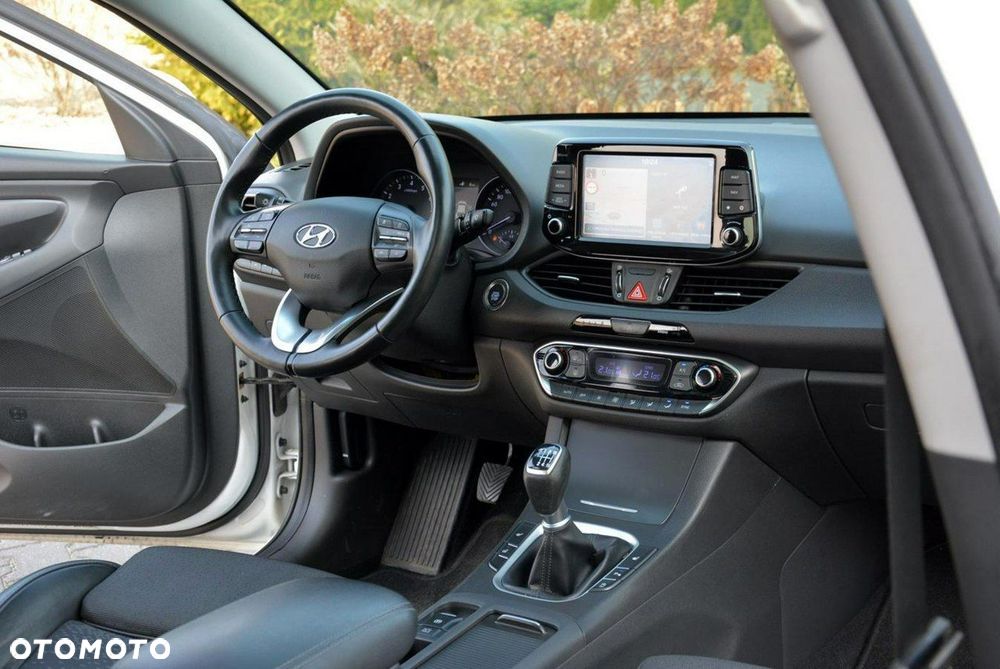 Hyundai i30 1.4 T-GDI Premiere Luxury - 18