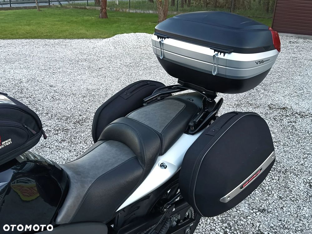Honda CBF - 10