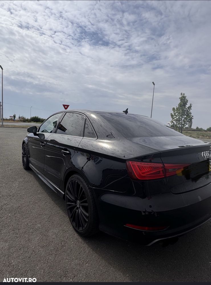 Audi A3 2.0 TDI Sportback S tronic S line Sportpaket - 4