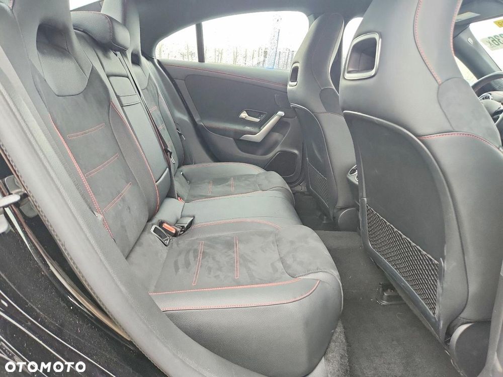Mercedes-Benz CLA 250 AMG Line 7G-DCT - 9