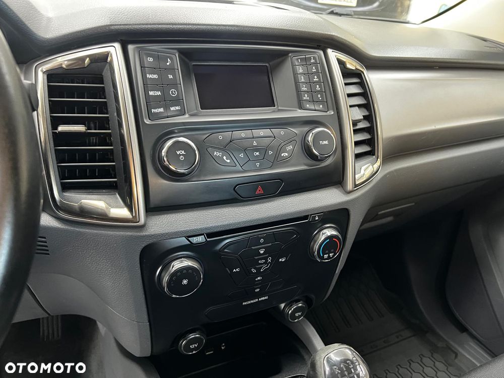 Ford Ranger XLT - 17