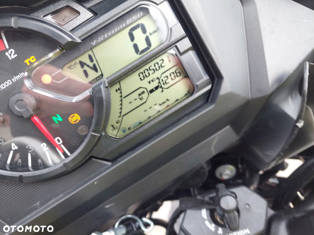 Suzuki V-STROM - 15