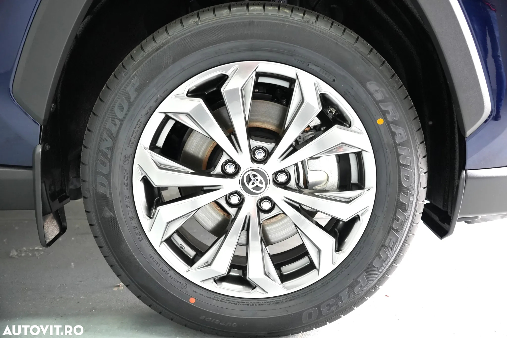 Toyota RAV4 2.5 Hybrid VVT-iE 4x4 Luxury - 12