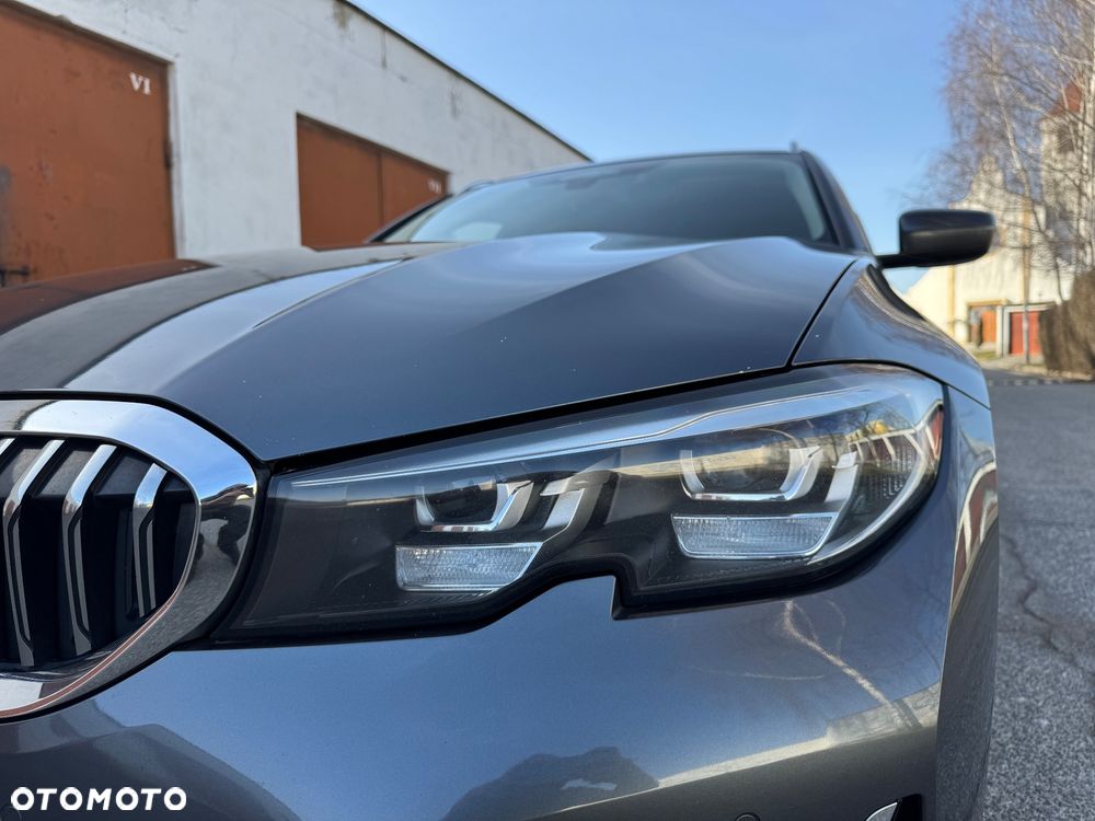 BMW Seria 3 320d Luxury Line - 14