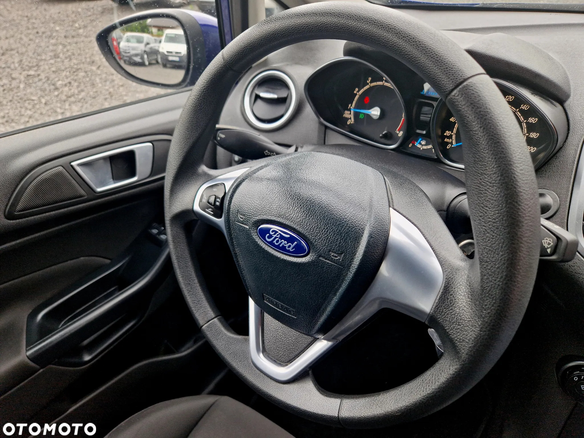 Ford Fiesta 1.0 EcoBoost S&S TREND - 32