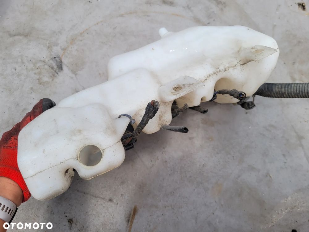 Zbiornik spryskiwaczy pompki BMW E39 Lift 2003r 8364941 - 3