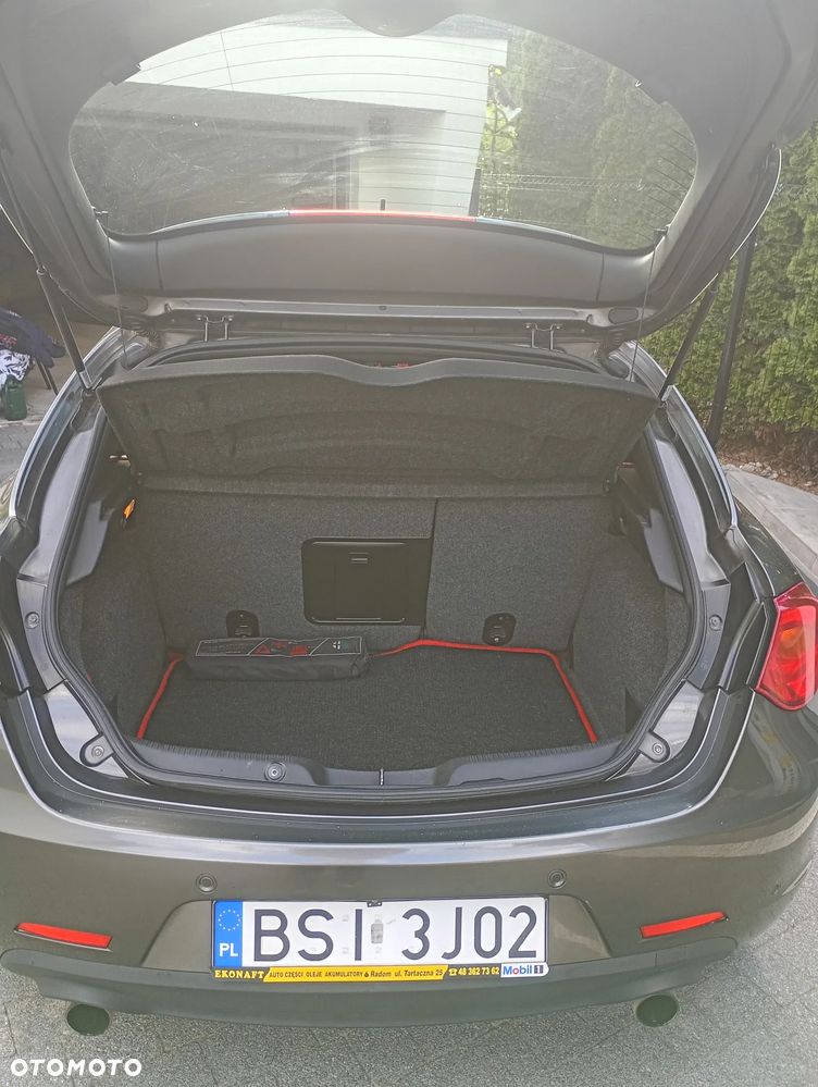 Alfa Romeo Giulietta 2.0 JTDM 16V - 4