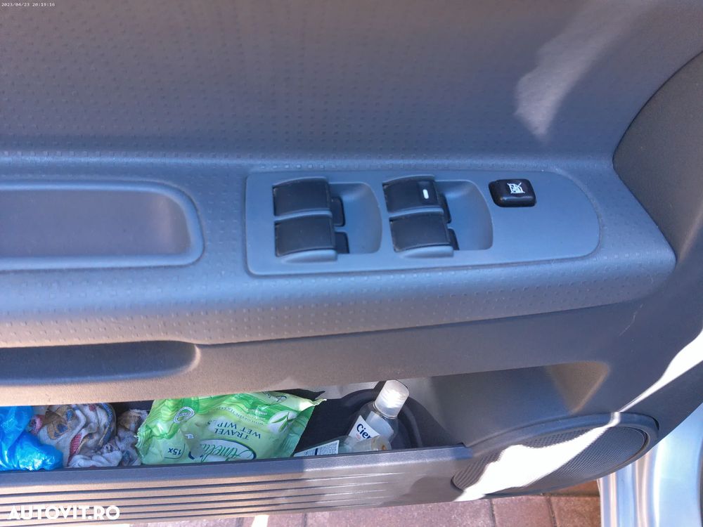 Mitsubishi Colt 1.5 Invite Edition Gold - 7