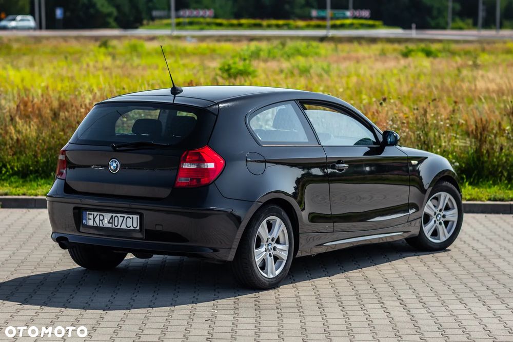 BMW Seria 1 118d - 11