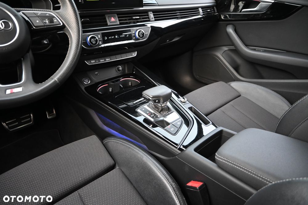 Audi A4 Limousine 35 TFSI S tronic S line - 13