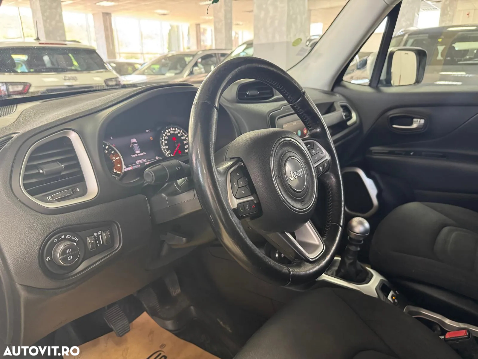 Jeep Renegade 2.0 M-Jet 4x4 Limited - 4