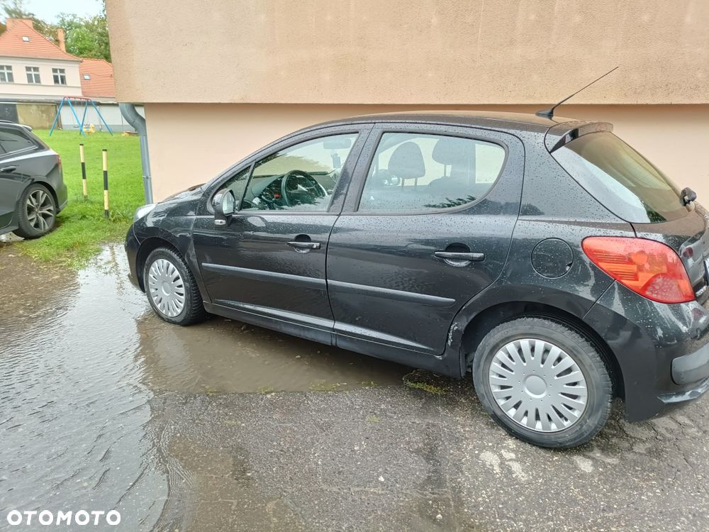 Peugeot 207 - 2