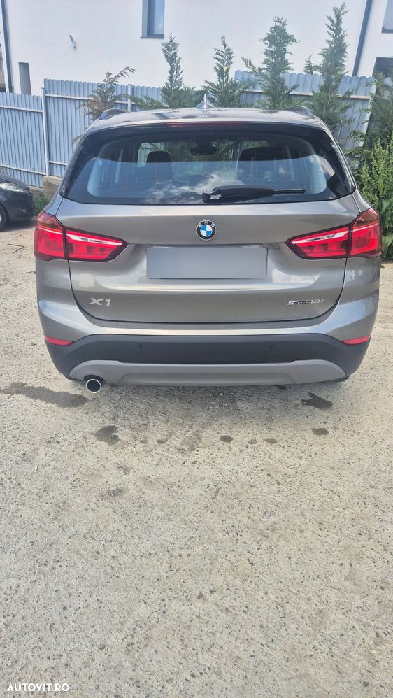 BMW X1 sDrive18i Advantage - 14