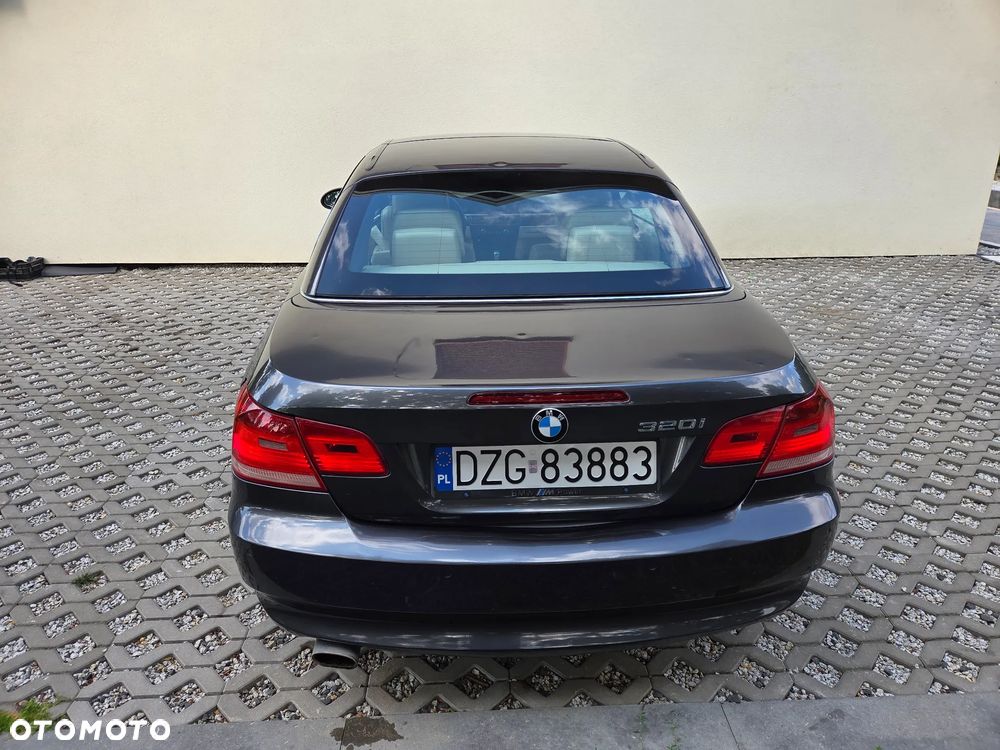 BMW Seria 3 320i Edition Exclusive - 21