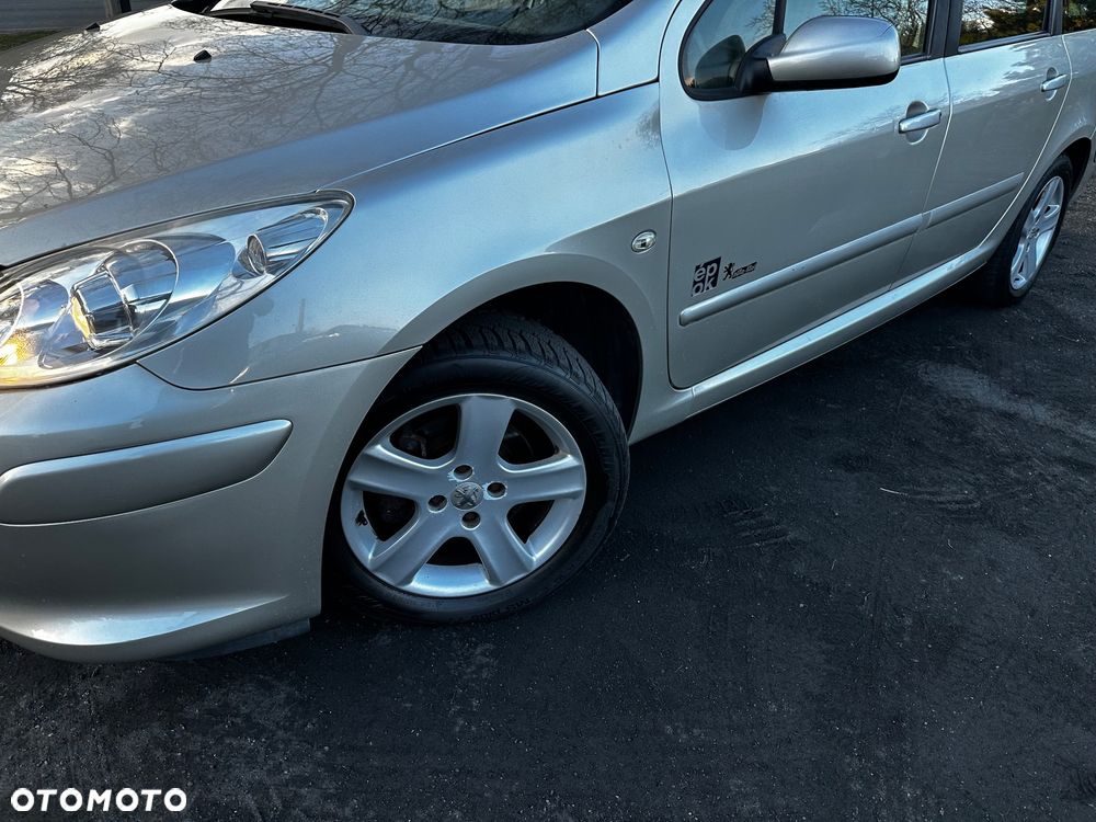 Peugeot 307 SW 140 OXYGO - 27
