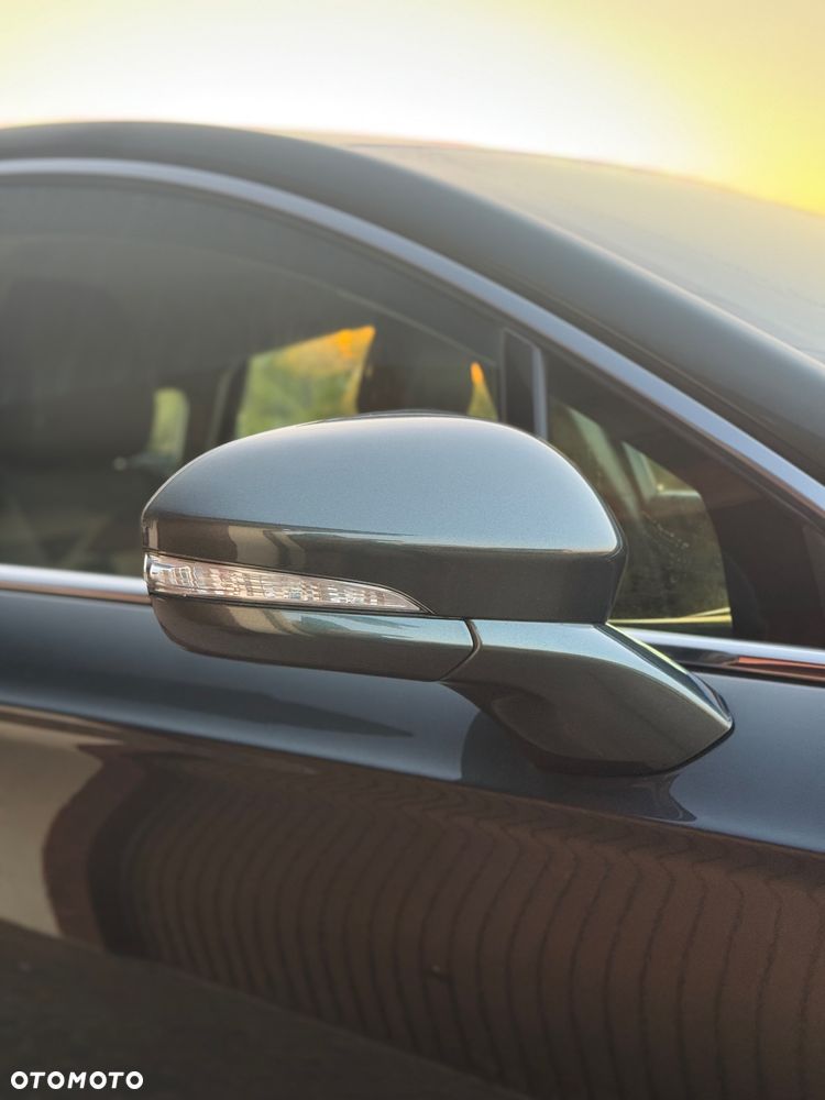 Ford Mondeo 2.0 EcoBoost Titanium - 29