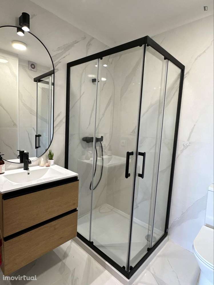 Quarto - localizado em Ramalde Porto - Grande imagem: 3/6
