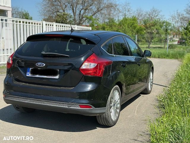 Ford Focus 1.6 TDCI DPF Titanium - 6