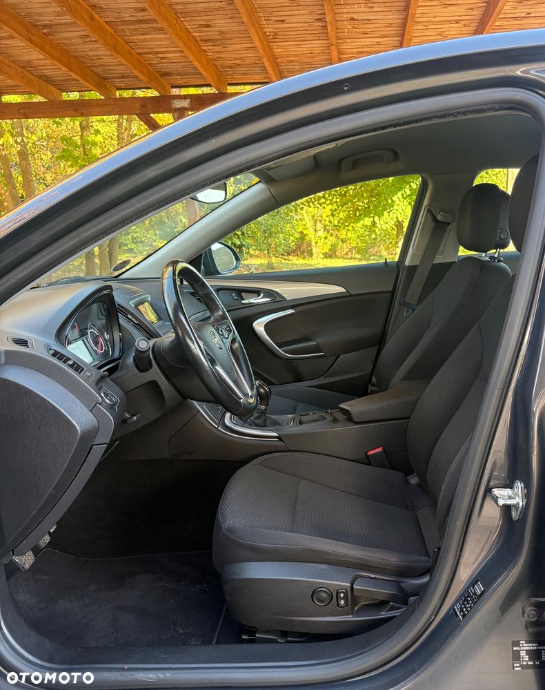 Opel Insignia - 8