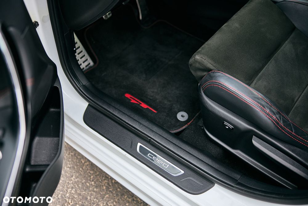 Kia Ceed 1.6 T-GDI GT-Track - 27