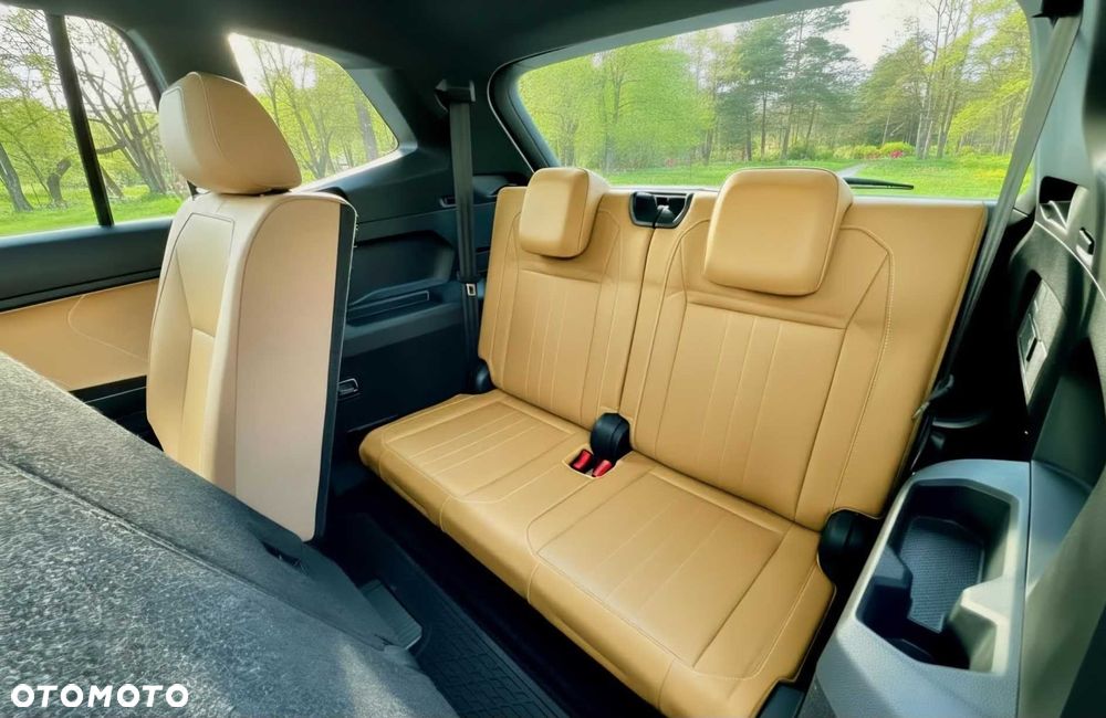 Volkswagen Tiguan Allspace - 8
