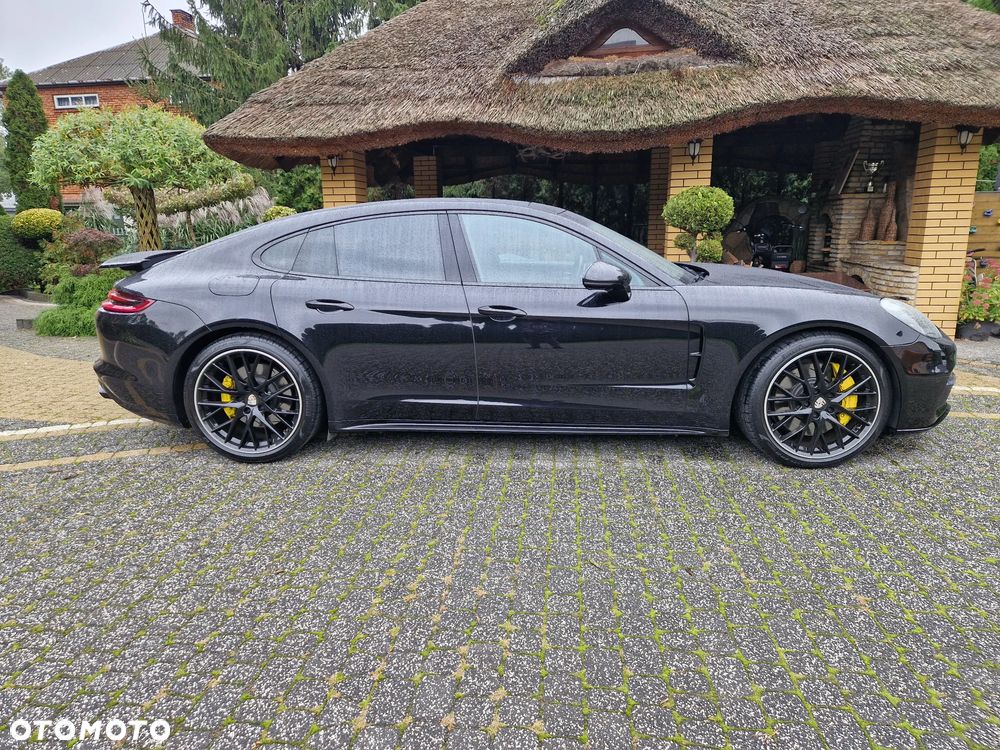 Porsche Panamera 4S - 14