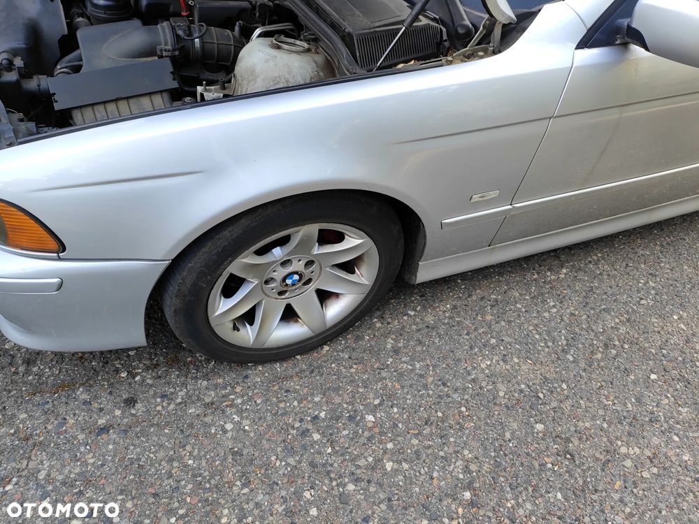 BMW Seria 5 528i - 10