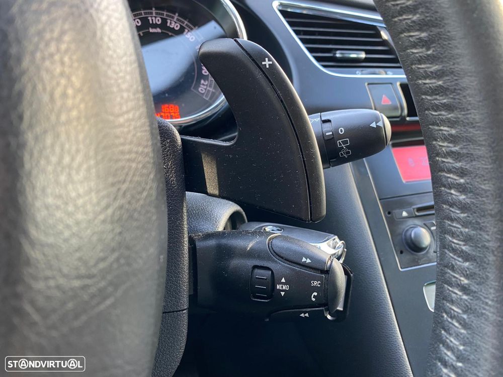 Peugeot 3008 2.0 HDi Hybrid4 - 23