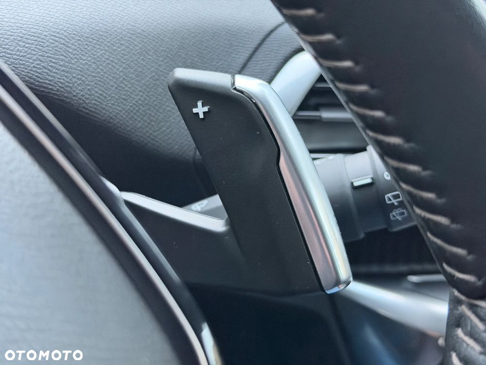 Peugeot 3008 1.2 PureTech Active Pack S&S EAT8 - 40