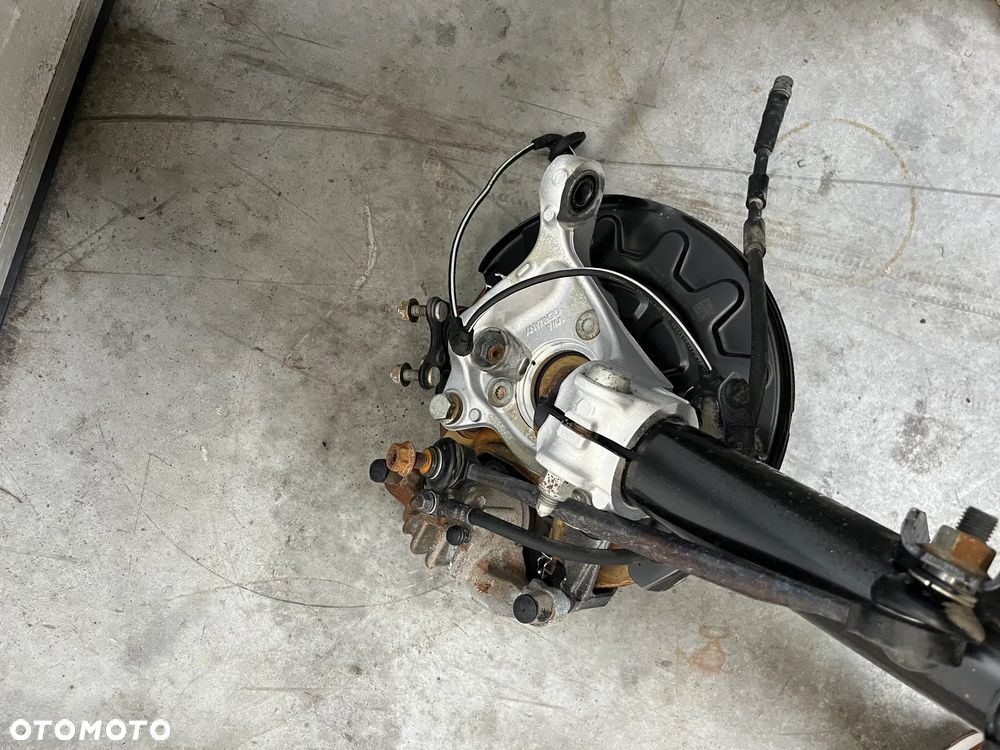 MCPERSON ZWROTNICA KOMPLET LEWA  4X4 SKODA OCTAVIA IV 5E3 2.0 22R - 5