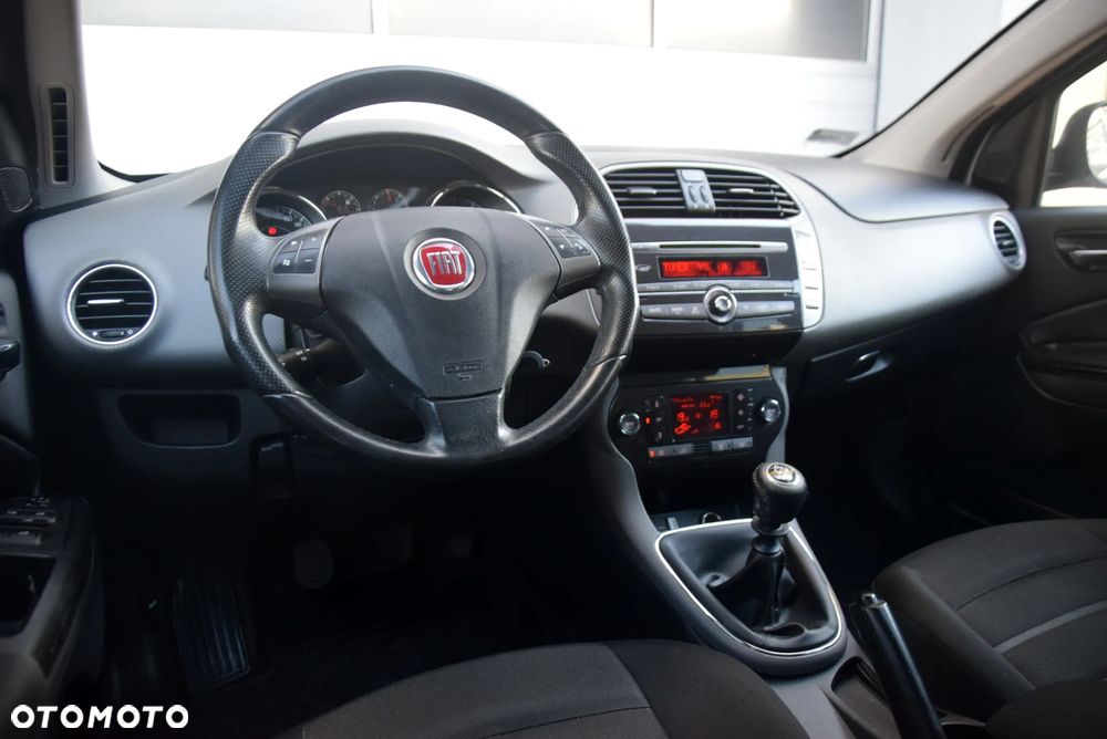 Fiat Bravo 1.4 T-JET 16V Estiva Plus - 30