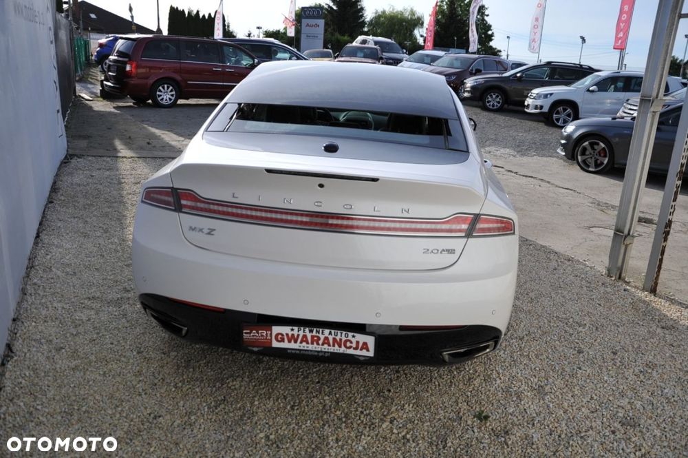 Lincoln MKZ - 11