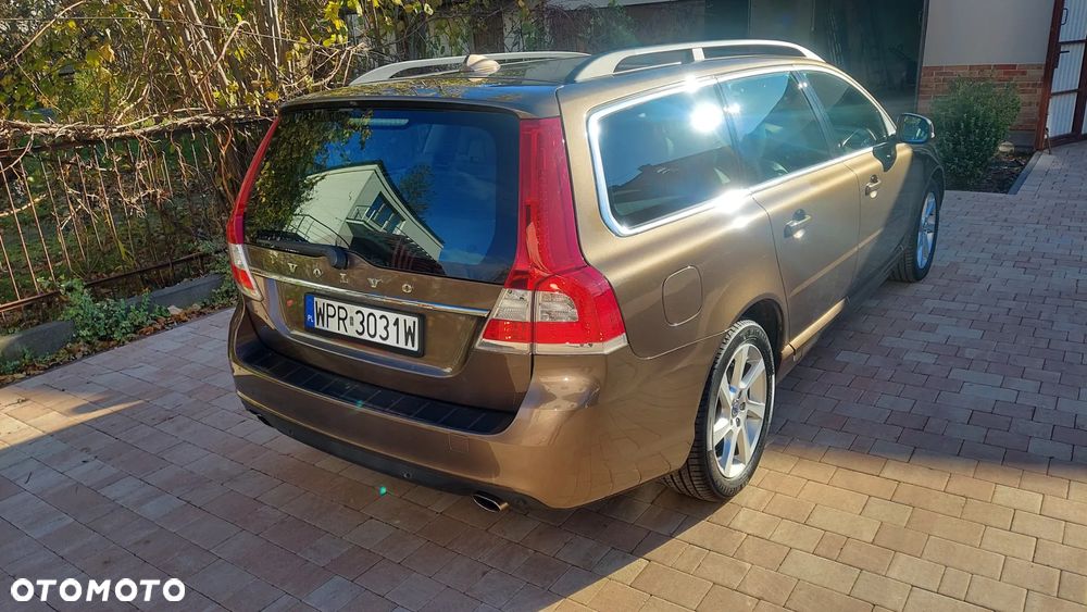 Volvo V70 D4 Momentum - 5